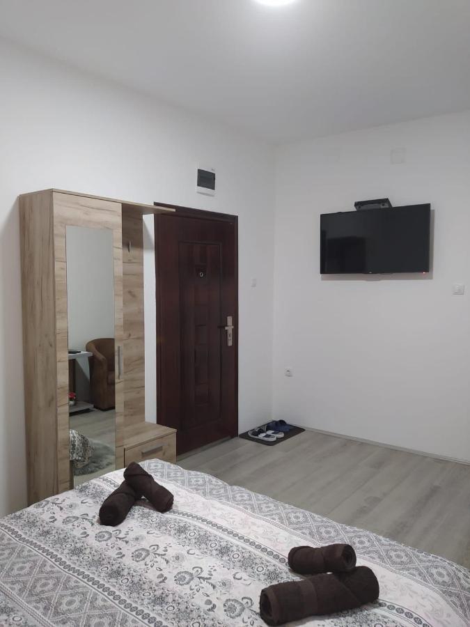 즈레냐닌 Lotus House 아파트 외부 사진