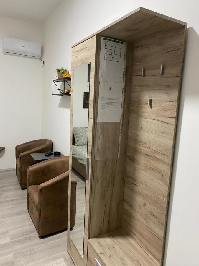즈레냐닌 Lotus House 아파트 외부 사진