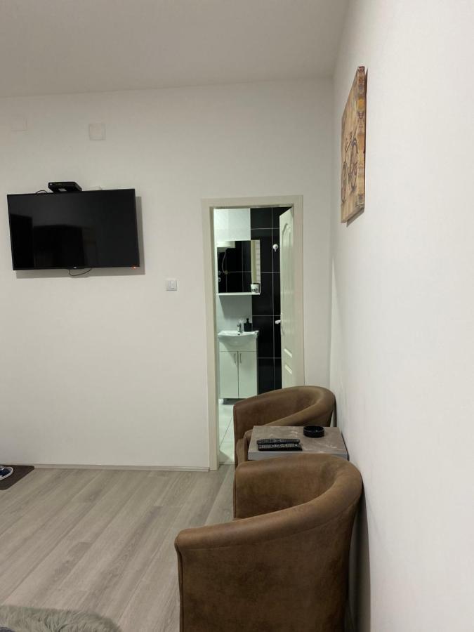 즈레냐닌 Lotus House 아파트 외부 사진
