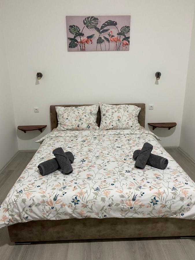 즈레냐닌 Lotus House 아파트 외부 사진