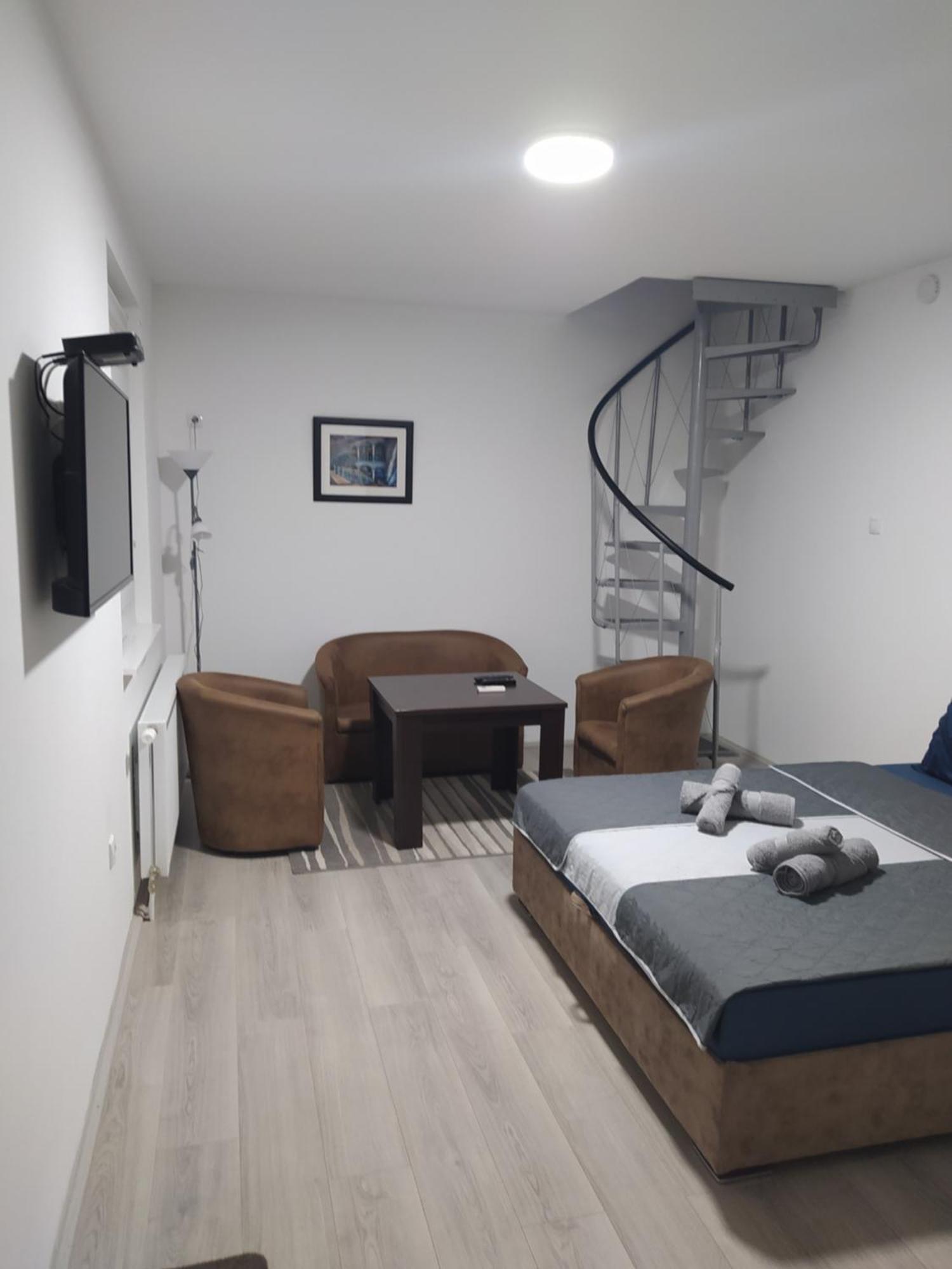 즈레냐닌 Lotus House 아파트 외부 사진