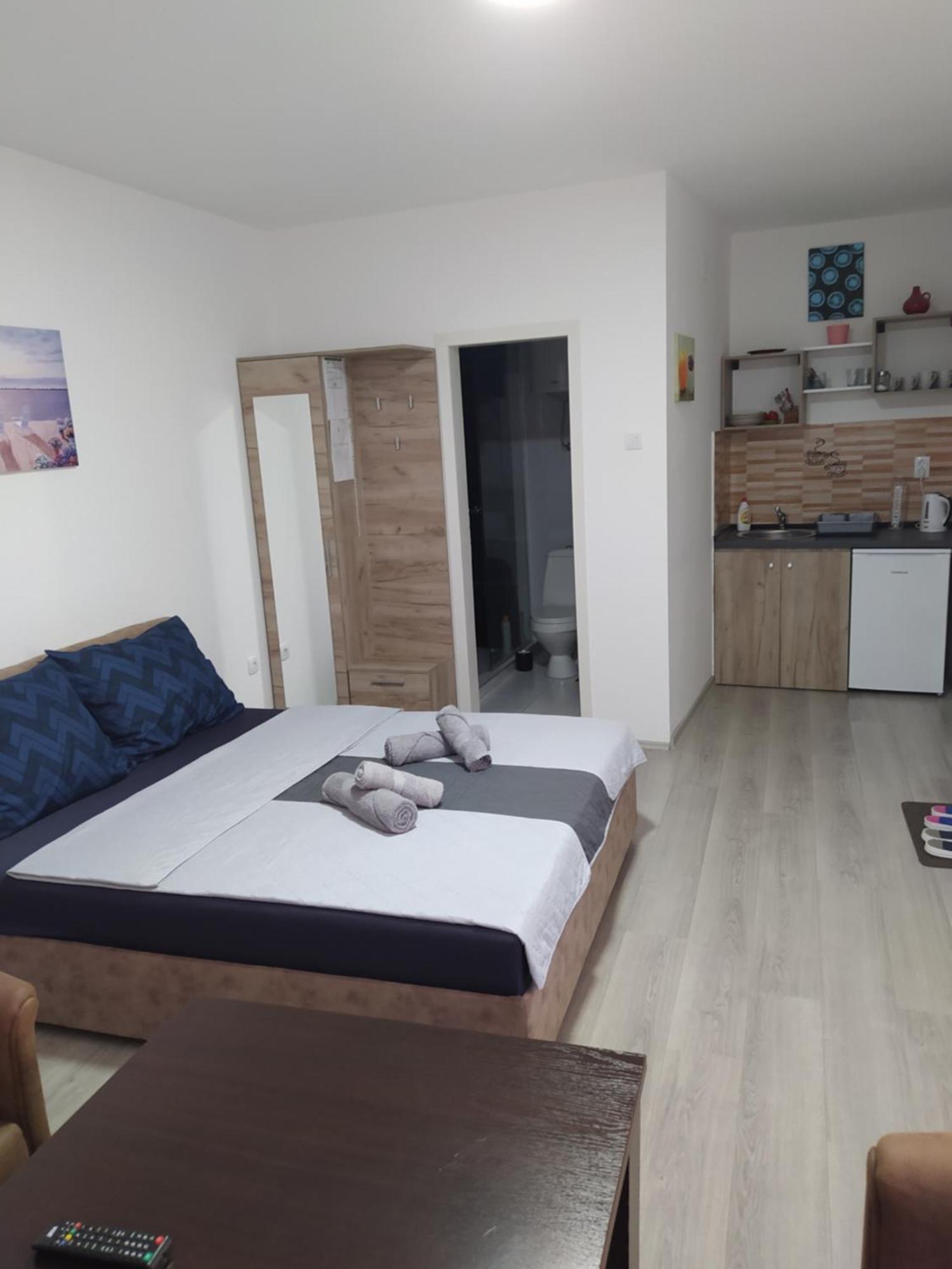 즈레냐닌 Lotus House 아파트 외부 사진